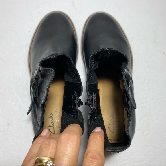 CLARKS Women's Camzin Loop Buckled Black Leather Booties Size 7.5 - Picture 7 of 16